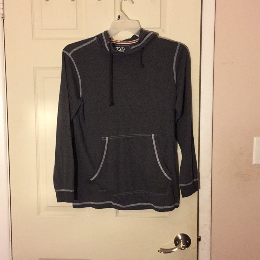 T SHIRT PULLOVER HOODIE